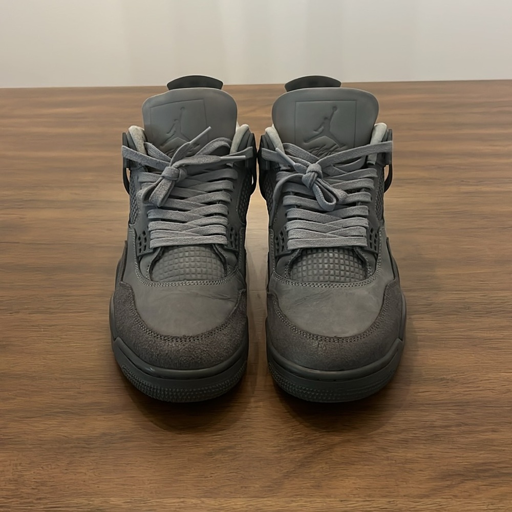 Jordan 4’s wet cement Paris